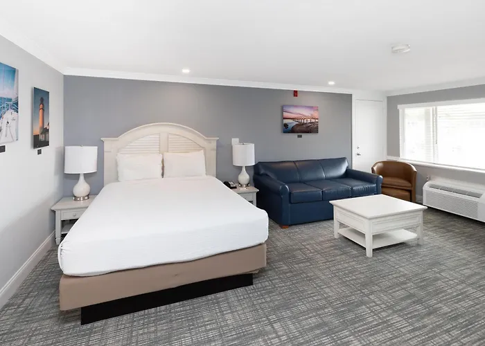 Innseason Resorts Harborwalk